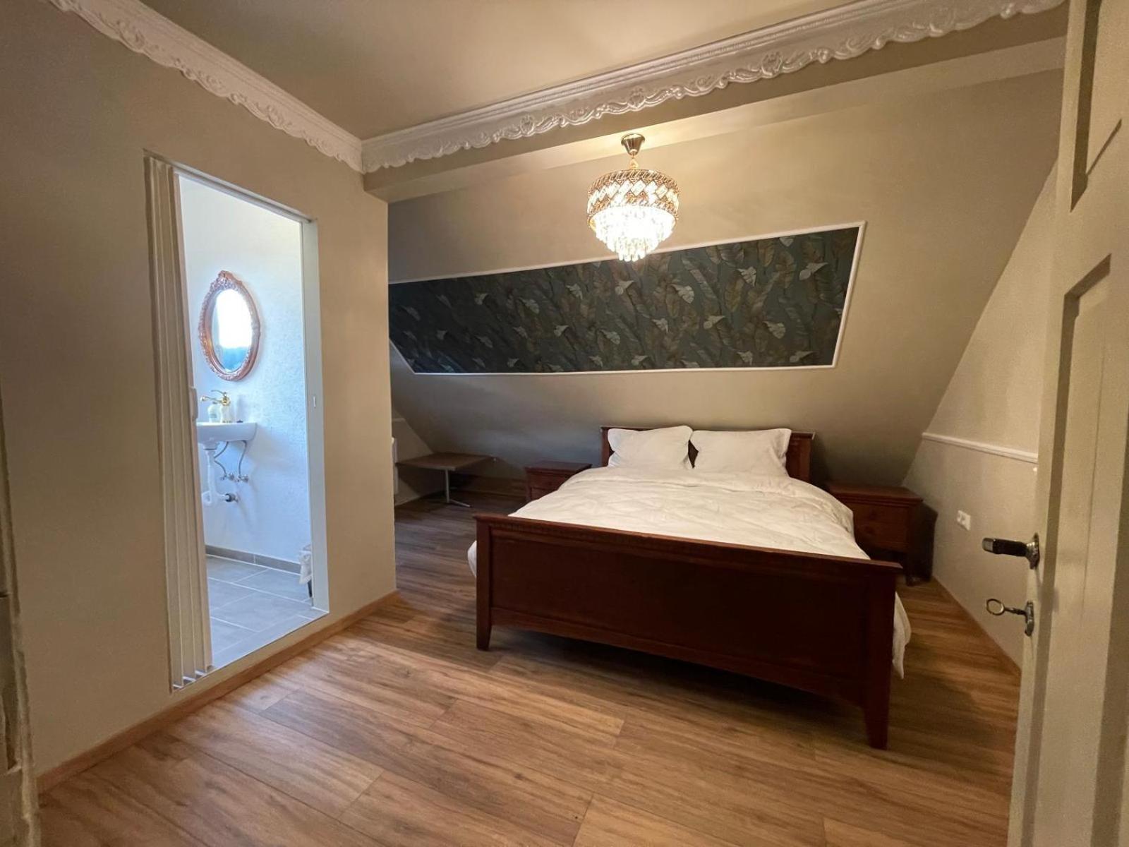 Boutique Hotel Am Bahndamm Neuhaus am Rennweg Eksteriør billede